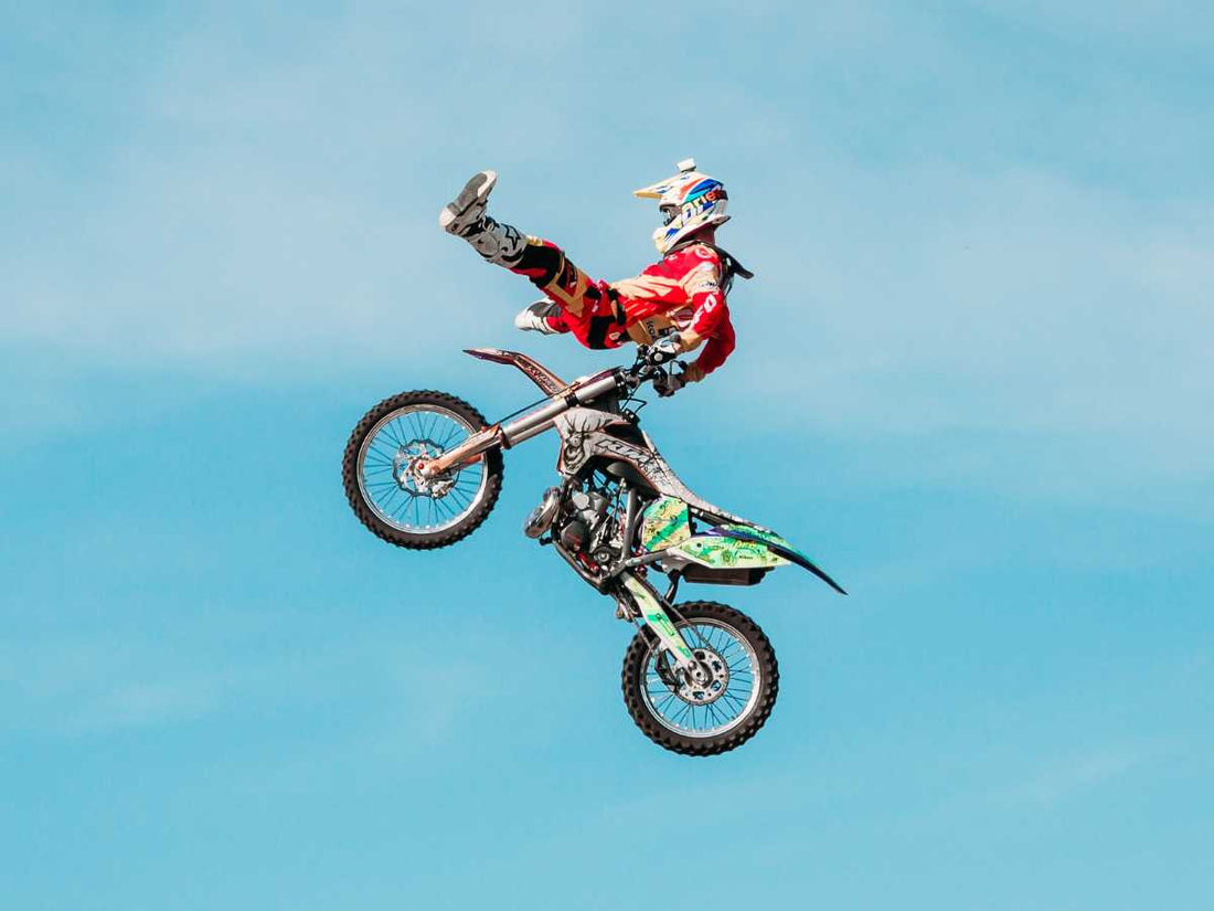 Enhancing Performance and Comfort: The Crucial Role of Padded Socks in Extreme Sports