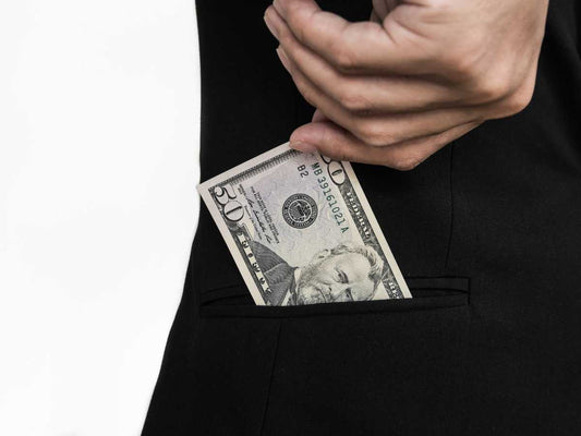 Pickpocket-Proof Clothing: What to Wear for Maximum Safety