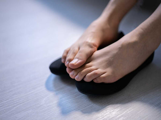 Solutions for Sweaty Feet: Choosing the Best Socks